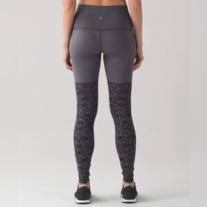 Size 6 Lululemon Wunder Under Pant (Hi-Rise) (Engineered Print Nulux)